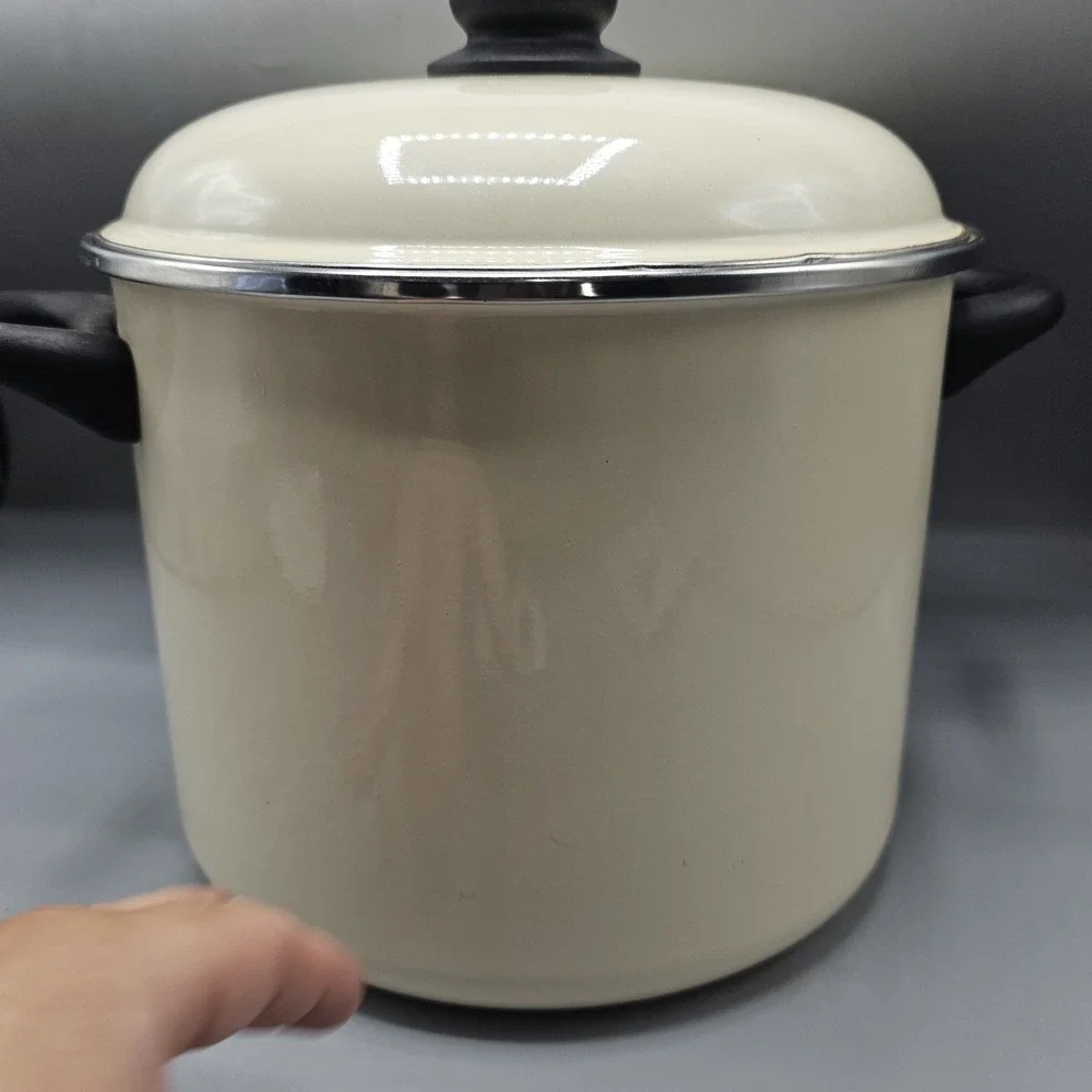 Megaware Cream 9 QT Enameled Stockpot Sauce Pan Pot Gas Electric Induction Spain